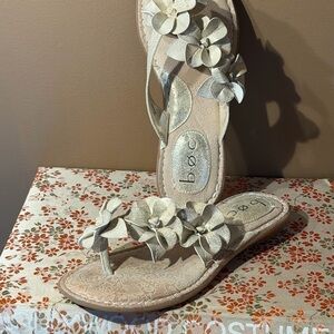 Born Concept b.o.c. Sandals with Decorative Flowers